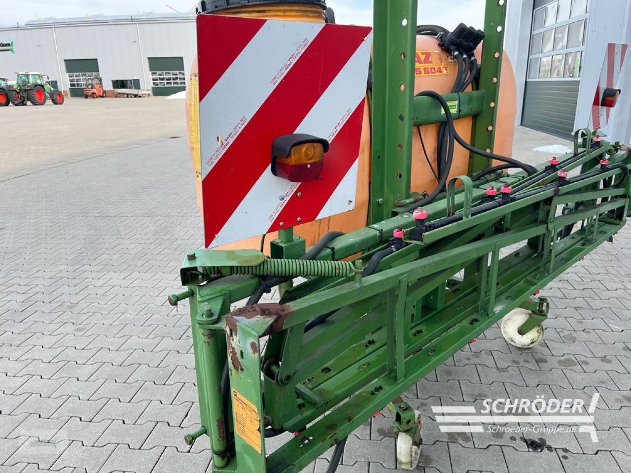 Anbauspritze van het type Amazone US 600 | 12 METER, Gebrauchtmaschine in Scharrel (Foto 9)